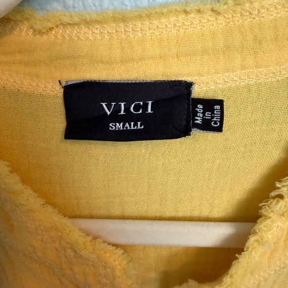 Vici Casual Button Down in Sunny Yellow - Picture 4 of 6